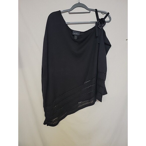 Lane Bryant Size 22/28 Black Rose One Shoulder Studded Sweater - Picture 1 of 7